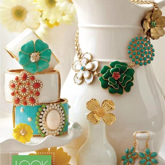 Vintage 2009 Stella & Dot enamel pave bee ring adjustable - Picture 4 of 5